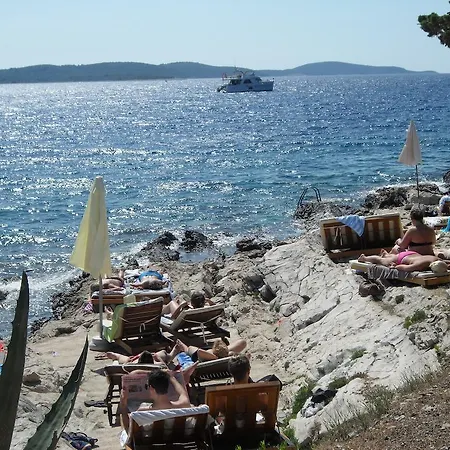Superb Location Gæstehus Hvar Town